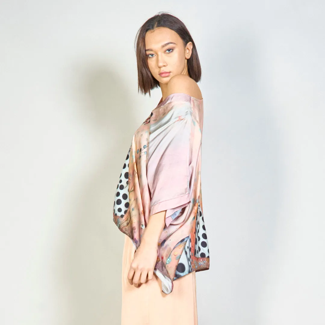 Elegant loose-fit blouse with artistic cat and lady print wholesale