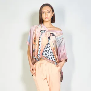 Elegant loose-fit blouse with artistic cat and lady print wholesale